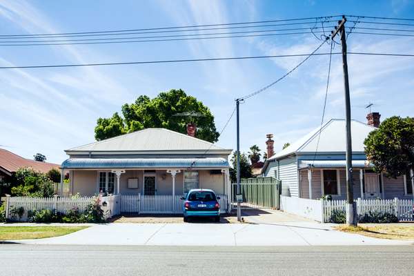 Timber-and-iron cottages