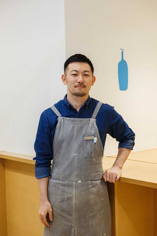 Member of staff at Shibuya’s Blue Bottle Coffee outlet 