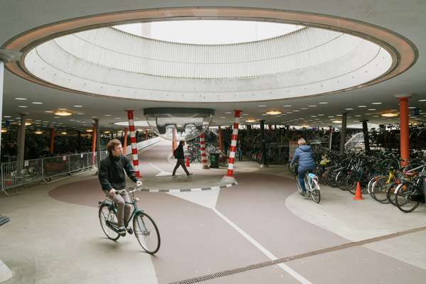 Bike storage under Groningen train station 