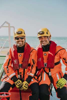 Rescue divers Iván and Sergio