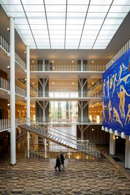 Main atrium