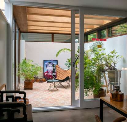 Plenty of greenery in the living room