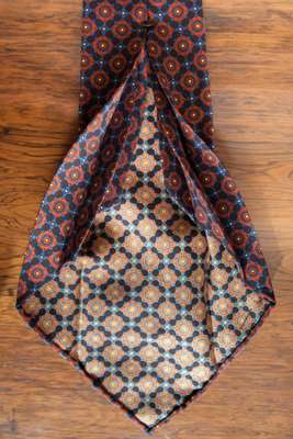 Seven-fold silk tie by Petronius