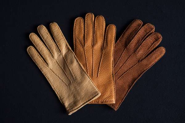 Restelli gloves in peccary leather