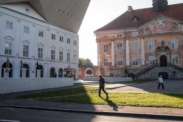 Narva College, of the University of Tartu (left) and Narva town hall (right), Estonia
