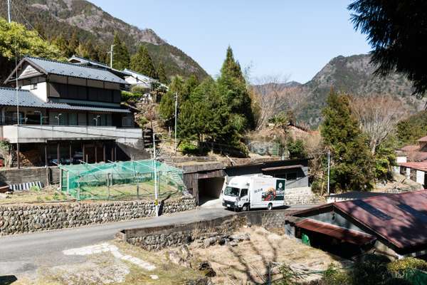 Navigating winding mountain roads near Kawakami