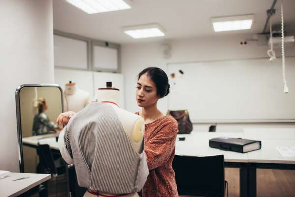 Student tailoring at LAU 