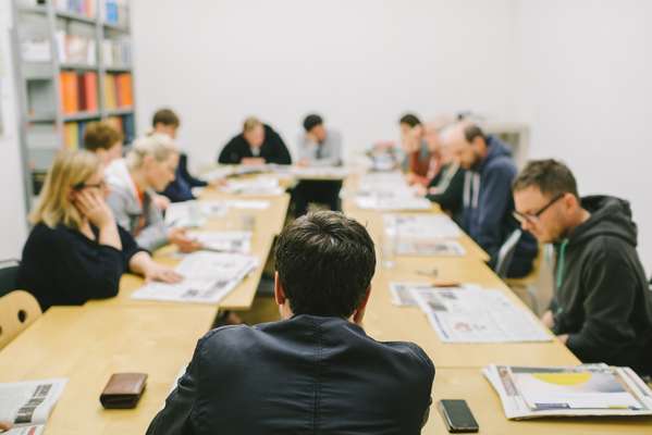 In-house editorial review in the 'Falter' conference room