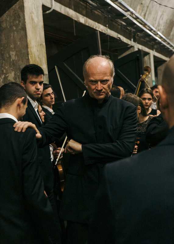 Conductor Gianandrea Noseda commands attention