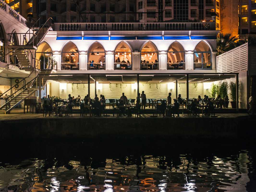 Boulevard Beirut restaurant, Corniche