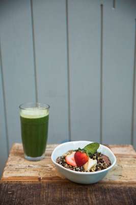 Smoothie and bowl of granola at Grassroots