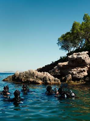 Scuba-diving lesson in Varkiza bay