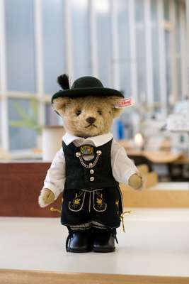 Steiff limited-edition traditional costume bear