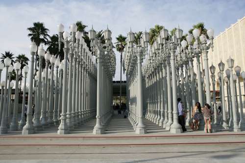 Chris Burden’s “Urban Light” (2008) at LACMA