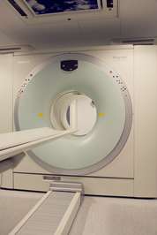 Oncos MRI machine