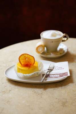 Lemon cheesecake at Café Museum