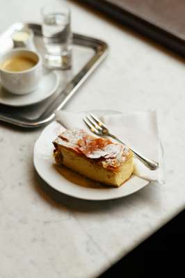 ‘Topfenstrudel’ at Café Sperl