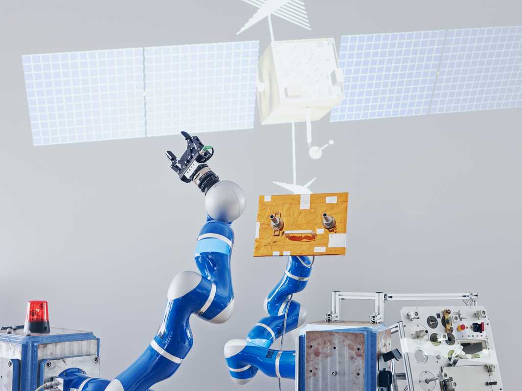 Kuka lightweight robot in the telerobotics laboratory