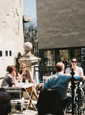 Lunchtime patrons at Smokvica restaurant in Belgrade’s Old Town 