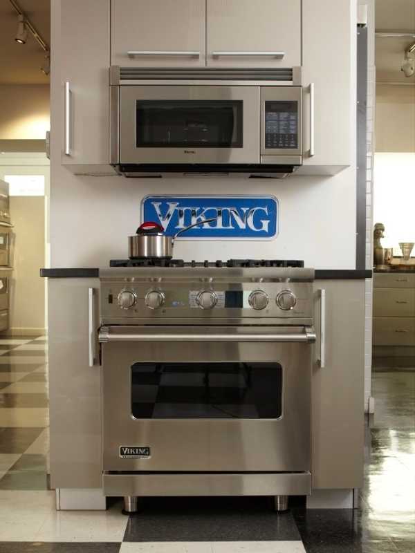 This 30in dual-fuel range is Viking’s most popular