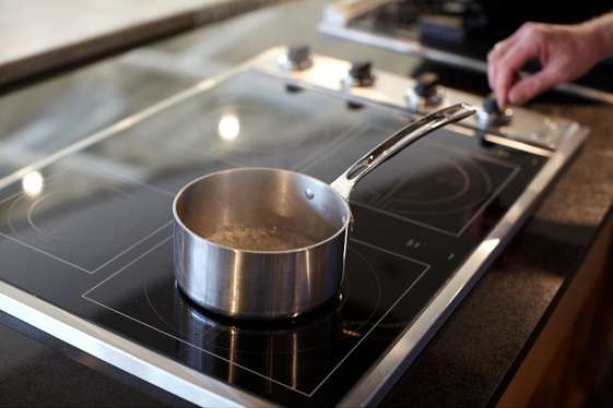 Viking’s innovative All-Induction Cooktop