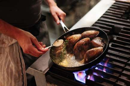 Cooking pigeon breast