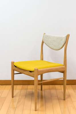 Merino oak dining chair by Keita Watanabe