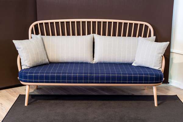 New Awase sofa in beech by Hisae Igarashi for Hida Sangyo 