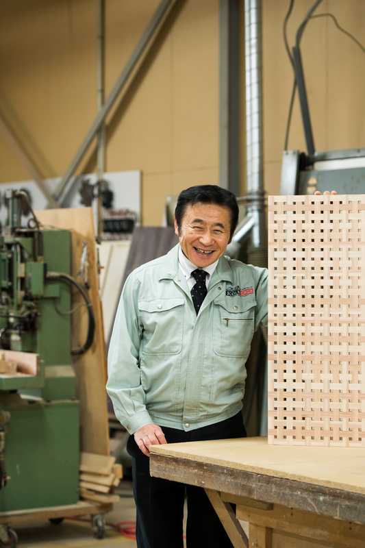 Tokinobu Sada recreated the lobby’s wooden screens