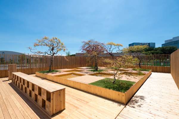 Checkerboard Water Garden 