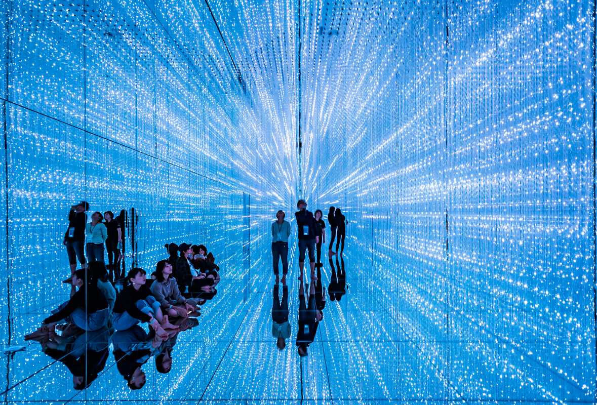 ‘The Infinite Crystal Universe’ , TeamLab Planets