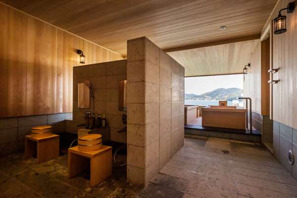 Showers and cedar baths in the spa