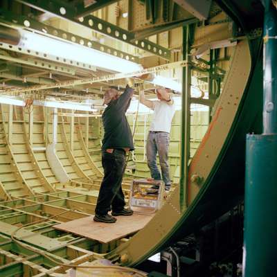 Men at work on the 747-8