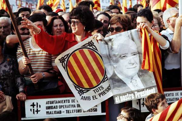 Spanish women celebrating Josep Tarradellas’s return to Barcelona two years after Franco’s death. Tarradellas was the exiled president of the nationalist Catalonian government.