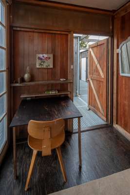 Writing desk in a guest bedroom at Hatch Cottage 