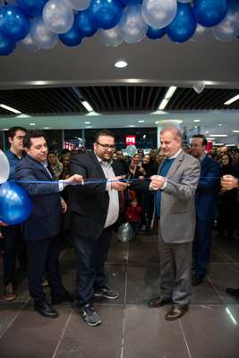 (l-r) Amin Khosravi, the vice president of LC Waikiki, and Dr Komeili, the CEO of Ark Mall
