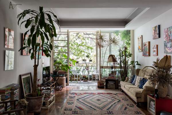 Tropical living room