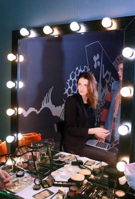 ‘Your Evening’ presenter Anna Sapronenko in hair  and make-up