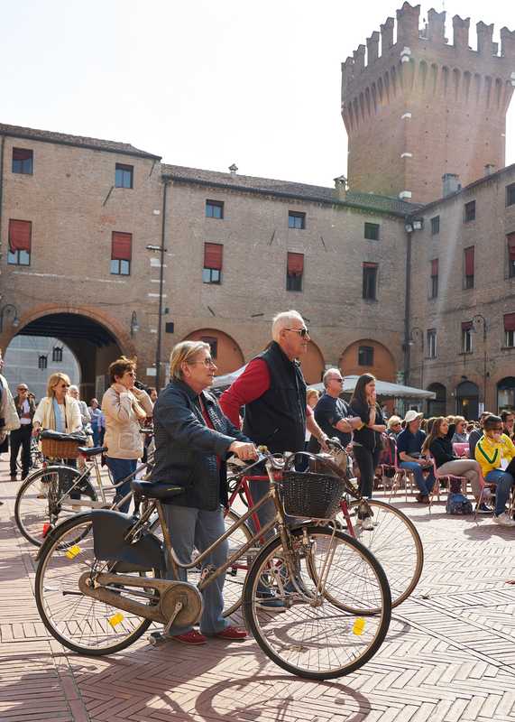 Bike-friendly Ferrara’s Piazza del Municipio 