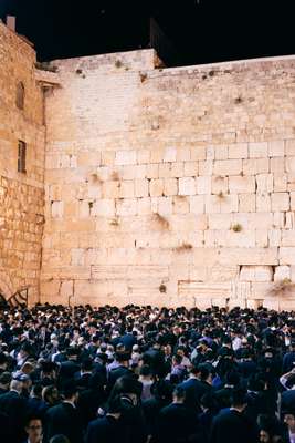 Crowds at  the Western Wall