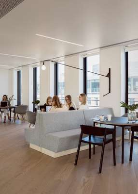 Meeting in the top-floor multifunctional space