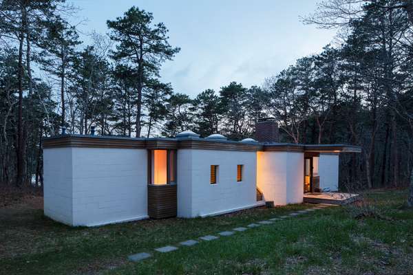 The Kugel/Gips House, designed by Charlie Zehnder in 1970