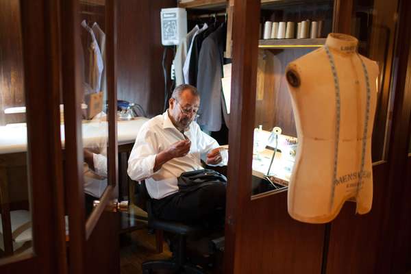 Inhouse tailor at Noir, Le Lis