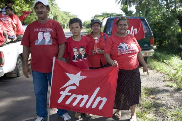 FMLN supporters