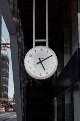 Studio Hi Ho’s Congress clock