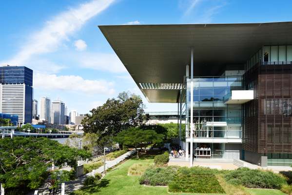 Goma's cantilevered roof shades and its gardens
