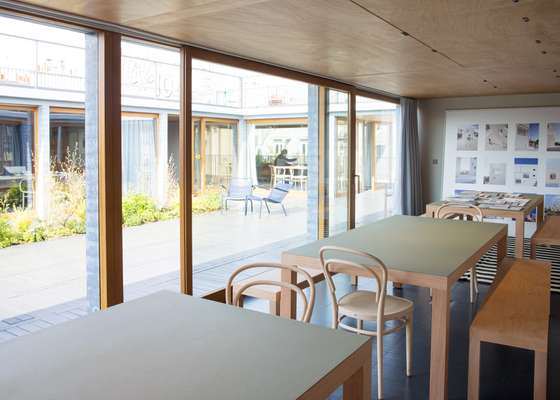 Thonet 209 chairs in dining area