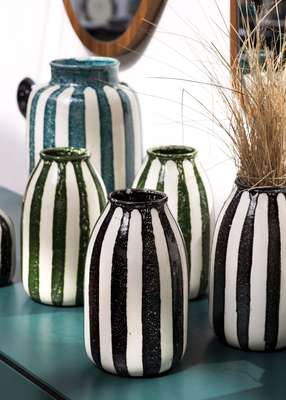 Vases made in Portugal