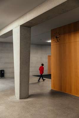 Zofingen primary school entrance hall