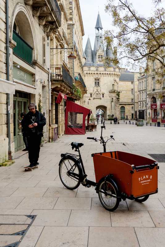 Bordeaux’ deliveries are made by electric bike